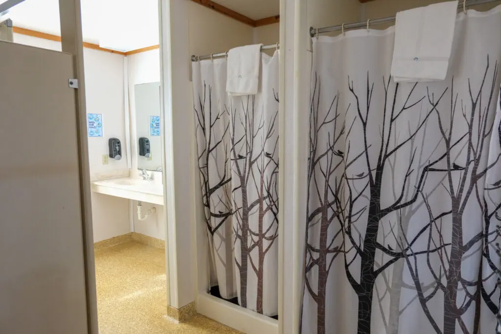 Retreat Lodging 58 Retreat Lodging Bunk Cabin Bathroom | Black Rock Retreat