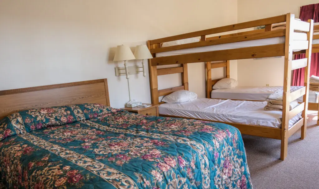 Retreat Lodging 29 Retreat Lodging Dogwood Bed Layout | Black Rock Retreat