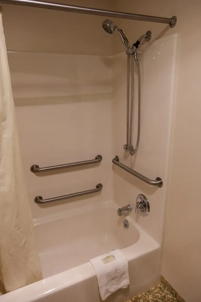 Retreat Lodging 26 Retreat Lodging Dogwood Shower | Black Rock Retreat