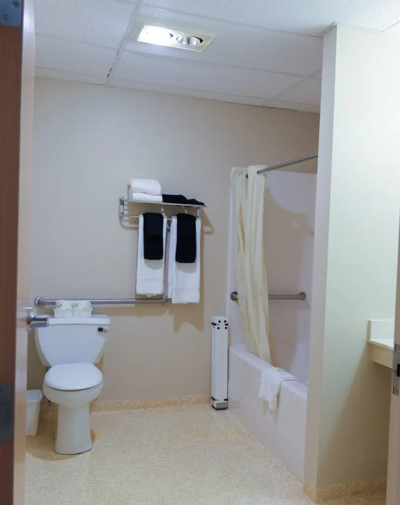 Retreat Lodging 6 Retreat Lodging Mrc Handicap Room Bathroom View | Black Rock Retreat