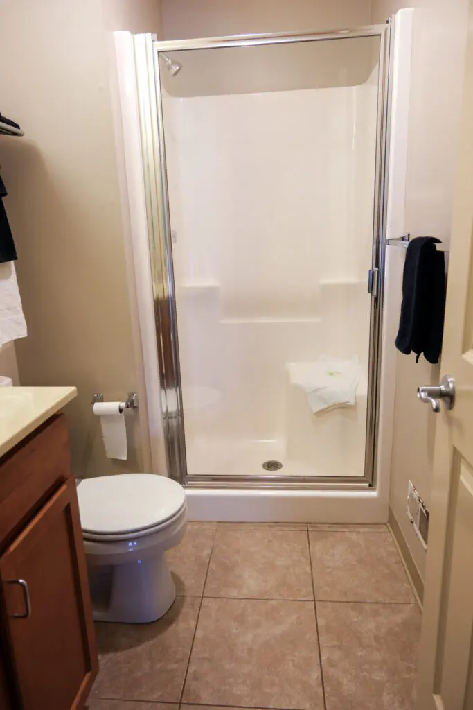 Retreat Lodging 21 Retreat Lodging Wpw Bathroom 3 Shower | Black Rock Retreat